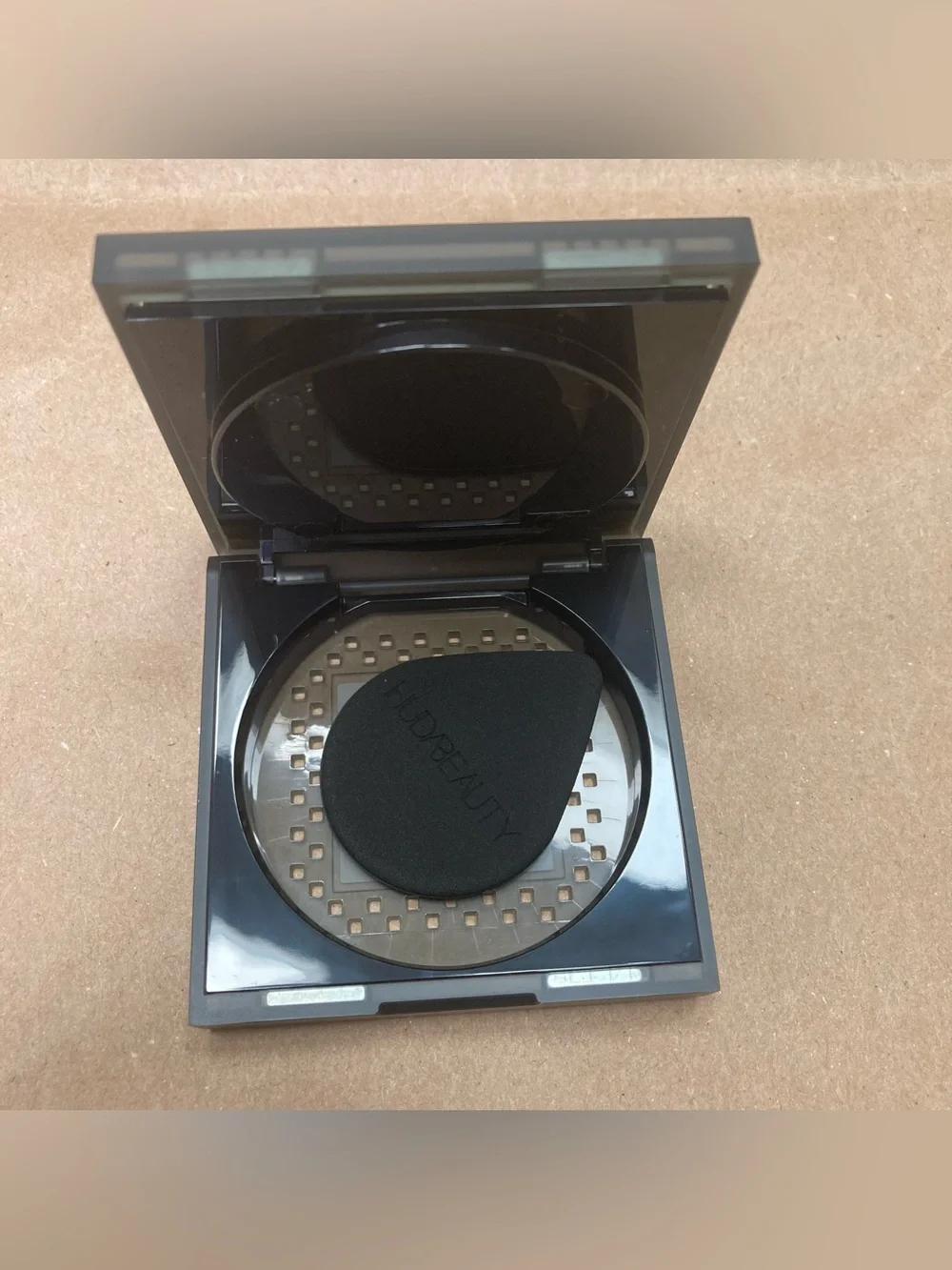 HUDA BEAUTY new without